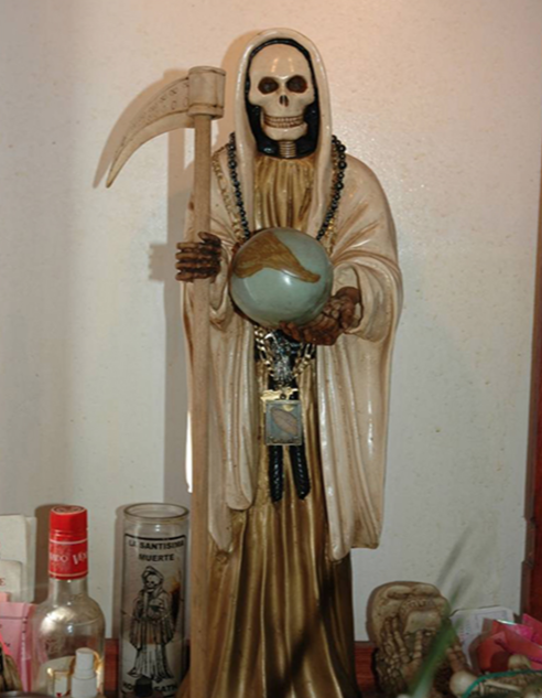 santa muerte statue