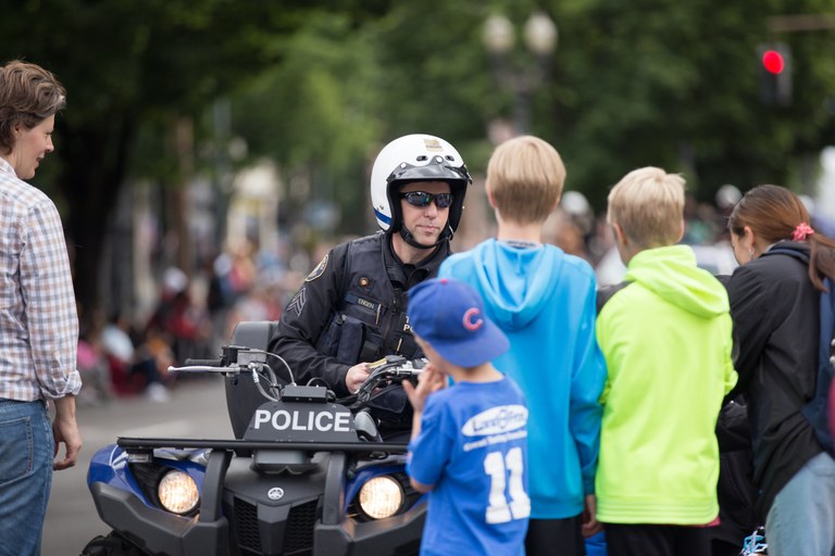 Police With Kids (1)